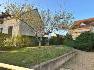 Foto dalla galleria di L Ervélégance - Jardin DS - L'Harmonie Evénements House a Sablé-sur-Sarthe