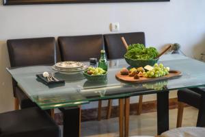 Mâncare la sau în apropiere de acest apartament