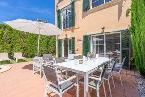 Patio nebo venkovní prostory v ubytování Villa Ocells II
