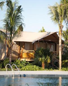 Hồ bơi trong/gần WoCAL Retreat Ke Ga