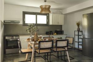 Köök või kööginurk majutusasutuses Binios Villa - private pool, walking distance from the Beach