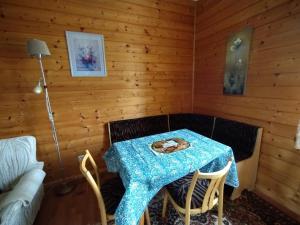 Posedenie v ubytovaní Apartmán v dřevěném domě