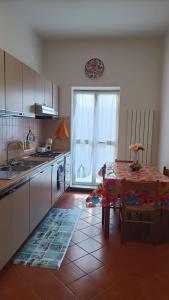 Kuchyň nebo kuchyňský kout v ubytování Casa Gioia