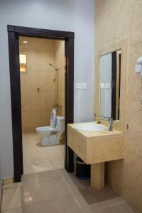 Koupelna v ubytování شقق أهلين للشقق المخدومة