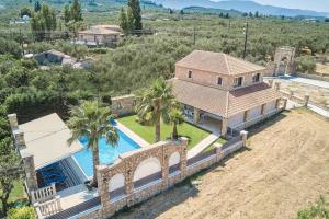 Bazén v ubytování Villa St Dennis nebo v jeho okolí