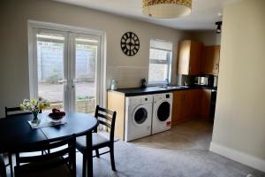 Køkken eller tekøkken på 3 Bed home, Stranmillis, Queens Quarter