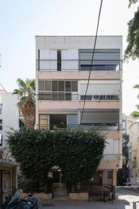 El edificio en el que está el departamento