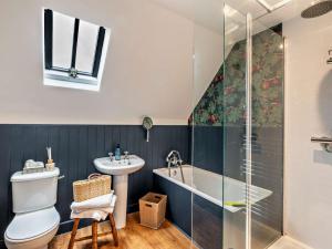Ένα μπάνιο στο 3 Bed in Kelso 95231 +19 φωτογραφίες