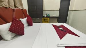Smooth Checkin by Sion TriTon - Mumbai客房内的一张或多张床位