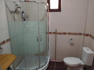 Kopalnica v nastanitvi Lily Guest House with Amazing View House with Garden