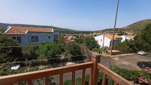 Splošen pogled na gorovje oz. razgled na gore, ki ga ponuja apartma