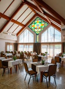 Restaurace v ubytování Orchidea Hotel Lipót