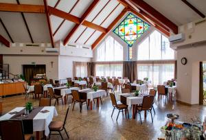 Restaurace v ubytování Orchidea Hotel Lipót