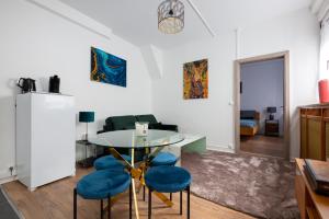 Χώρος καθιστικού στο Two room apartment - centre historique