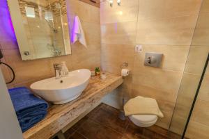 Gallery image of Knights' Castle Studios in Archangelos