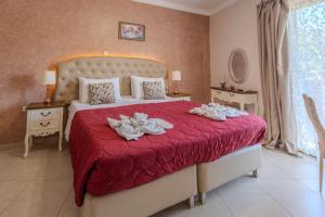 Gallery image of Knights' Castle Studios in Archangelos +72 photos