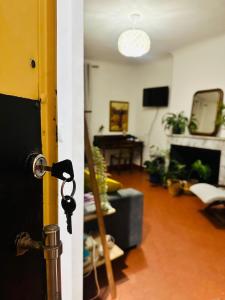 Telewizja i/lub zestaw kina domowego w obiekcie Le cosy du Panier