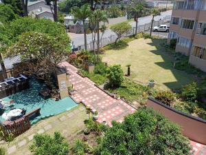 Taman di luar Crab Nest 2 Bedrooms and 2 Bathrooms