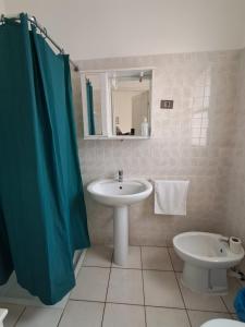 Phòng tắm tại Vilas Praia de Chaves - sol y mar STANDART