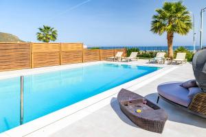 Bazén v ubytování Kamelia Villa 1 nebo v jeho okolí