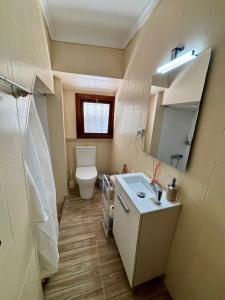 Ένα μπάνιο στο Apartamento El 2