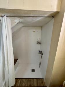 Ένα μπάνιο στο Apartamento El 2 +10 φωτογραφίες