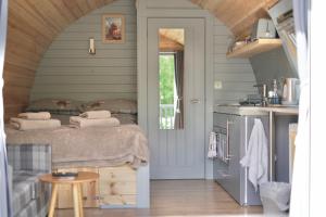Kuchyň nebo kuchyňský kout v ubytování Bonny Wee Snug - Pod in Spean Bridge