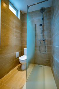 Salle de bains dans l'établissement Les suites du castillet