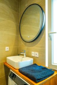 Salle de bains dans l'établissement Les suites du castillet