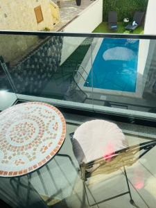 Bazén v ubytování Murter - Jezera Luxury Apartments nebo v jeho okolí