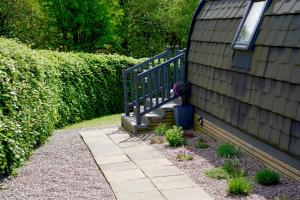 Zahrada ubytování Bonny Wee Snug - Pod in Spean Bridge