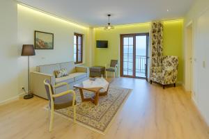 Posedenie v ubytovaní Arktos Hotel