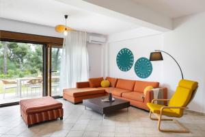 Istumisnurk majutusasutuses Bergamot & Myrtillo Villas with shared pool,Afitos #FeelsLikeHome