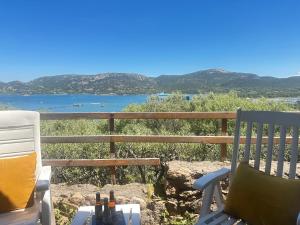 Imagen de la galería de Villa de charme vue imprenable sur le golfe, 6 pers PORTO-VECCHIO, en Porto Vecchio