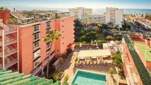 Nespecifikovaný výhled na destinaci Torremolinos nebo výhled na město při pohledu z hotelu