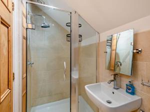 Koupelna v ubytování 2 Bed in Helmsley 93099 + 26 fotografií