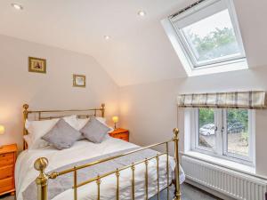 Katil atau katil-katil dalam bilik di 3 Bed in Pateley Bridge 93305