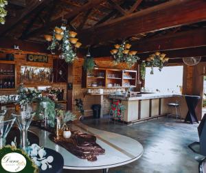 Η κουζίνα ή μικρή κουζίνα στο Dara Guest House