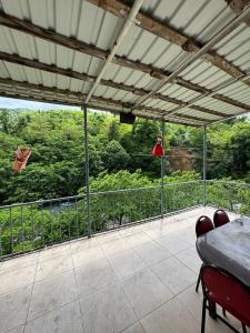 Balkón nebo terasa v ubytování sleep to the river sound