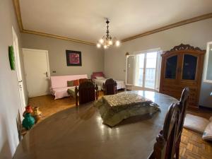 Χώρος καθιστικού στο Private Studio in Elite home