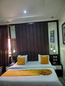 Fotografie z fotogalerie ubytování McLorrets Suites v Enugu