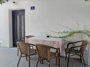 Posezení v ubytování Downtown Seafront apartment