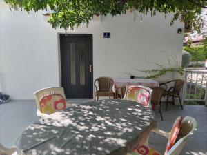Balkón nebo terasa v ubytování Downtown Seafront apartment