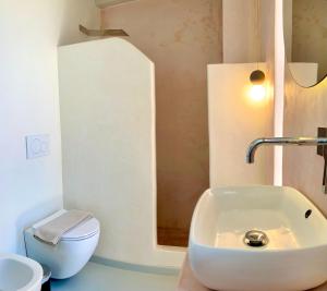 Koupelna v ubytování Spiti su in Paros - Naousa Piscina Privata