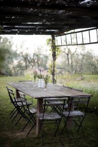 Κήπος έξω από το Historic Farmhouse In The Tuscan Hills