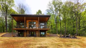 una casa in mezzo alla foresta di Shenandoah Luxury Mountain Stay in Stanardsville a Stanardsville
