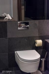 A bathroom at Executive Suite Schottenring