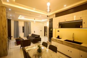 Φωτογραφία από το άλμπουμ του Abram Hills Hotel Ltd σε Koforidua