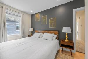 Billede fra billedgalleriet på Downtown Salem Gem 3BR, Patio & Easy Parking i Salem