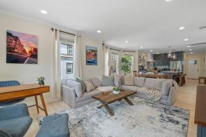 Billede fra billedgalleriet på Downtown Salem Gem 3BR, Patio & Easy Parking i Salem